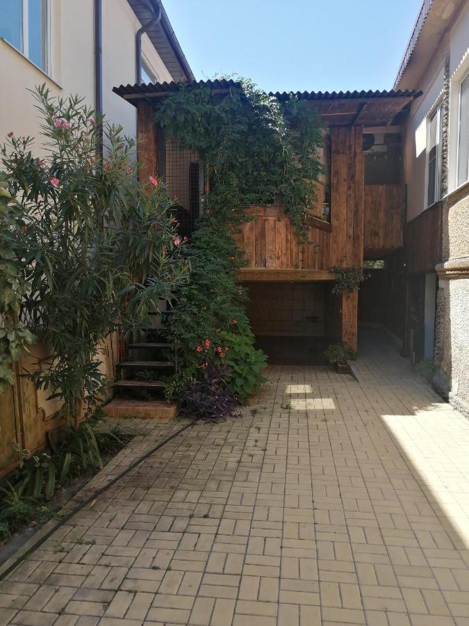 Magnoliia Hotel Sukhumi Exterior foto