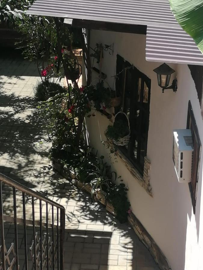 Magnoliia Hotel Sukhumi Exterior foto